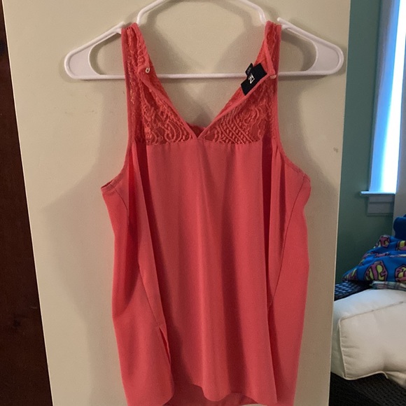 Dressy Tank top - Picture 2 of 4